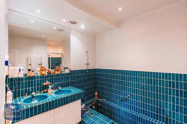 Maison à vendre 10 pièces 360m²