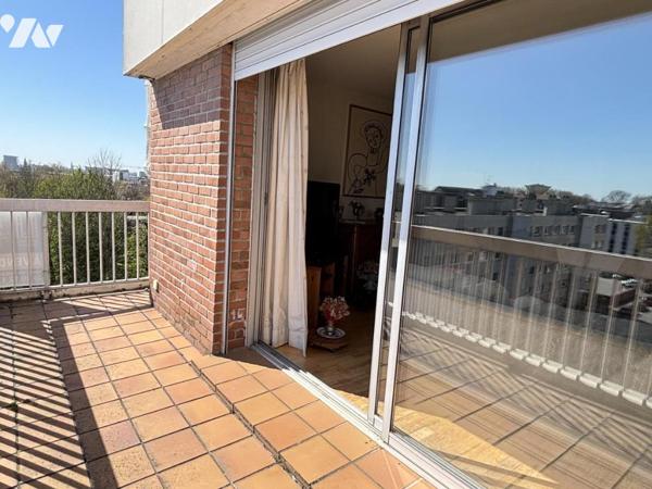 LILLE ST MAUR appartement Type 4 + garage et cave 