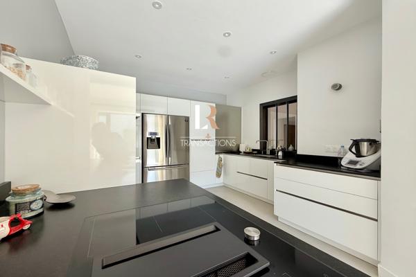 La Rochelle (17000) La Genette - Rare et unique sur le marché - Maison de plain-pied avec garage et piscine