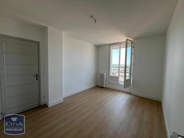 Appartement à louer 3 pièces 106.55m² Pau (64000)