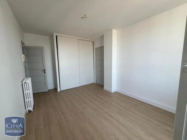 Appartement à louer 3 pièces 106.55m² Pau (64000)