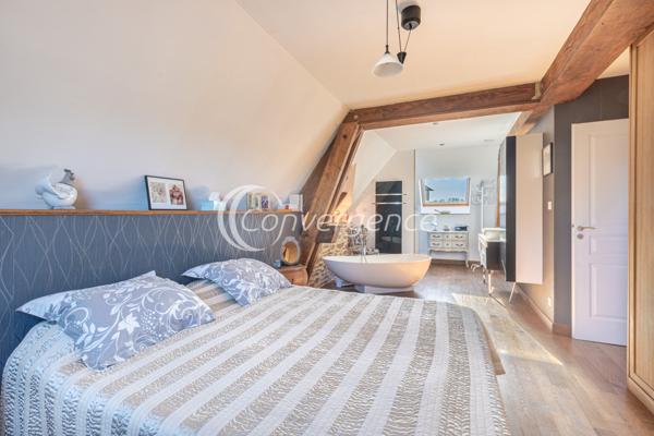 Maison
                                                                                                                                                                                                                                                                                                                        6 pièce(s)                                                                                                                                                                                                          4 chambre(s)                                                                                                                                                                                                          276  m²