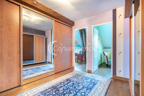 Maison
                                                                                                                                                                                                                                                                                                                        6 pièce(s)                                                                                                                                                                                                          4 chambre(s)                                                                                                                                                                                                          276  m²