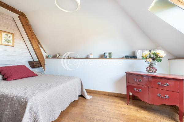 Maison
                                                                                                                                                                                                                                                                                                                        6 pièce(s)                                                                                                                                                                                                          4 chambre(s)                                                                                                                                                                                                          276  m²