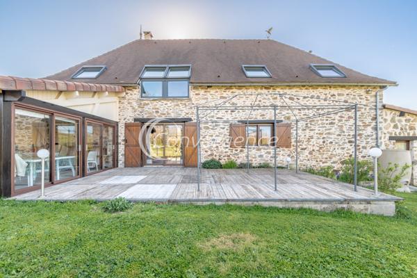Maison
                                                                                                                                                                                                                                                                                                                        6 pièce(s)                                                                                                                                                                                                          4 chambre(s)                                                                                                                                                                                                          276  m²