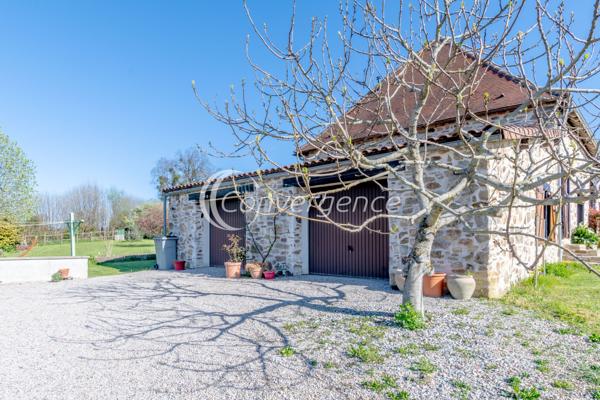 Maison
                                                                                                                                                                                                                                                                                                                        6 pièce(s)                                                                                                                                                                                                          4 chambre(s)                                                                                                                                                                                                          276  m²