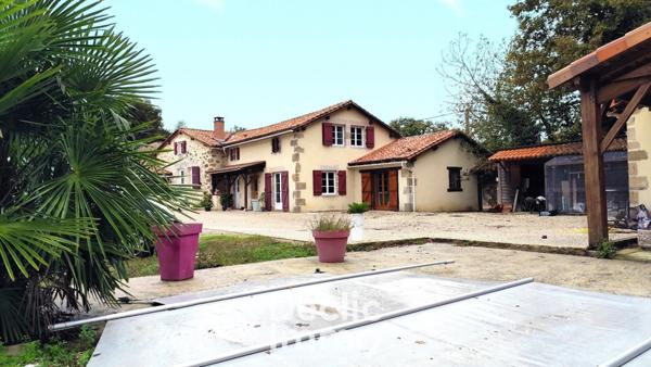Vente maison Confolens, 190m² 8600m² 6 pièces 220 500€