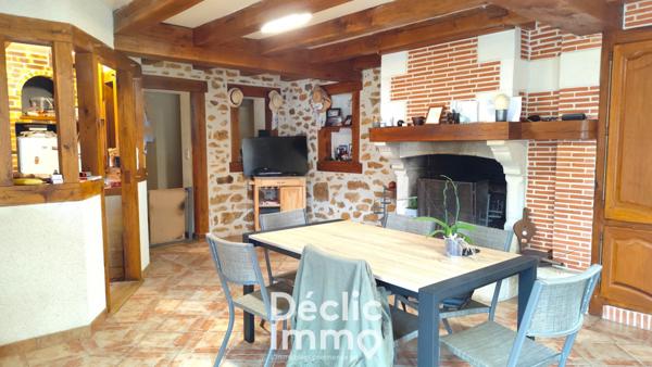 Vente maison Confolens, 190m² 8600m² 6 pièces 220 500€