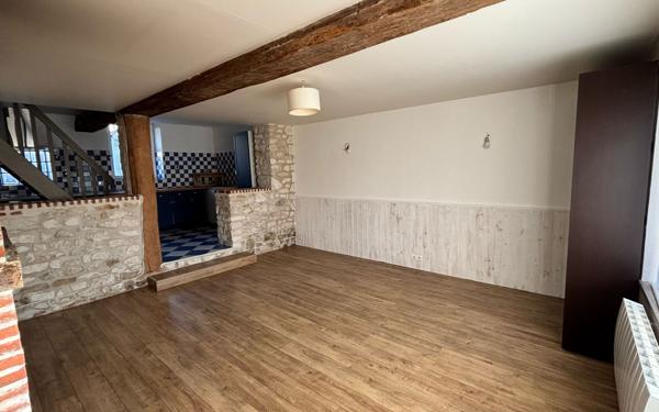 Maison à vendre    5 pièces • 145 m2 Marchais