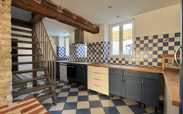 Maison à vendre    5 pièces • 145 m2 Marchais