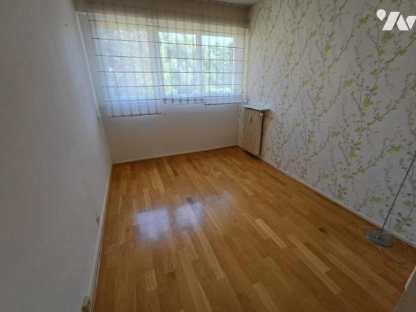 AMIENS, proche Hotoie : Appartement au 1er étage avec ascenseur, 86 m2, cave, garage