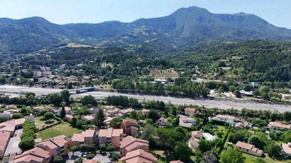 Digne-les-Bains (04)- Secteur résidentiel des Sieyes – La villa familiale où il ne reste plus qu'à poser vos valises