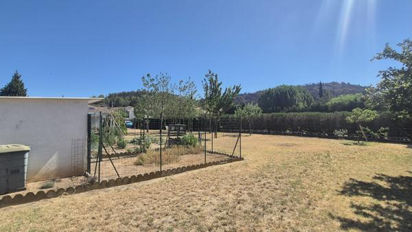 Vente en nue propriété, 137m², 3 chambres, garage, parcelle de 2034m², Mobil home