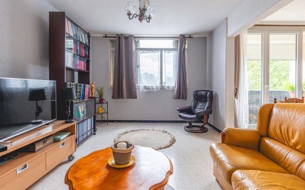 Appartement à vendre    3 pièces • 71 m2 Pertuis