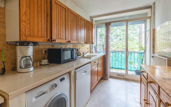 Appartement à vendre    3 pièces • 71 m2 Pertuis