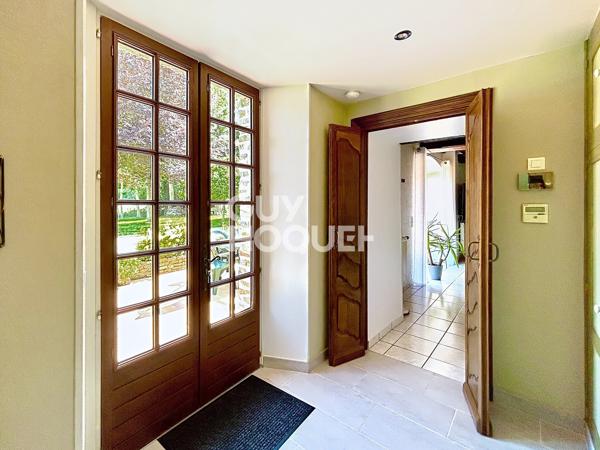 MAISON À VENDRE DE 6 PIÈCES DE 158,75 M²