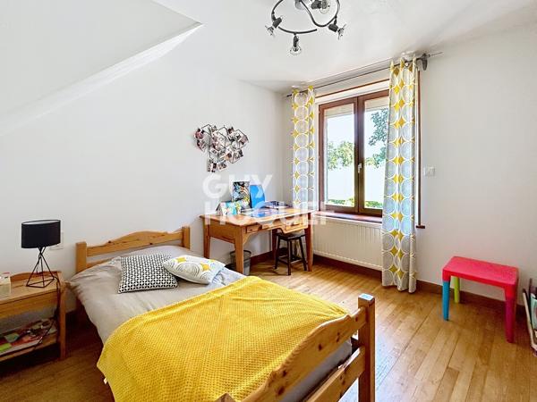 MAISON À VENDRE DE 6 PIÈCES DE 158,75 M²