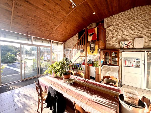 Maison à Vérines - Grandes Dépendances - Un véritable coup de coeur !