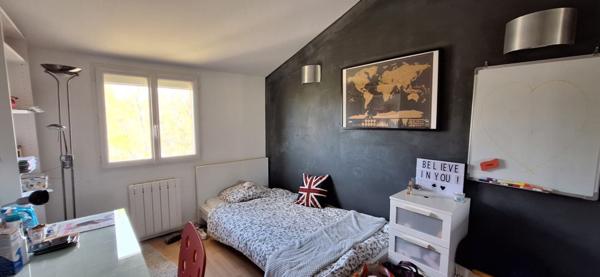 VILLA SAINT GENIES BELLEVUE - T7 - 188m2