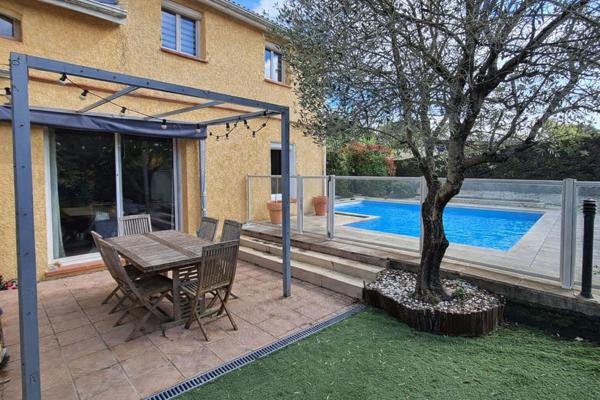 VILLA SAINT GENIES BELLEVUE - T7 - 188m2