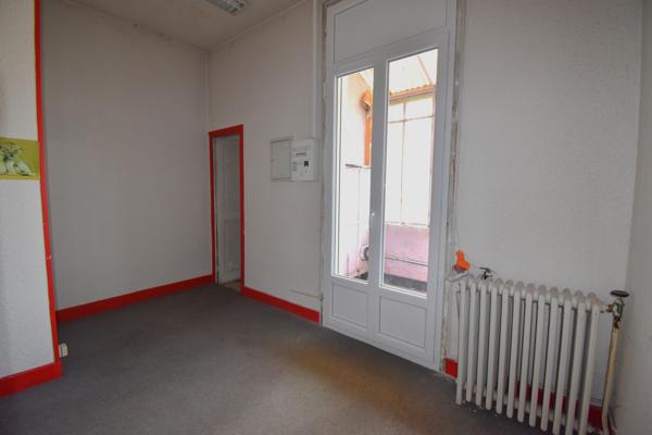 Local Commercial 7 pièces - 118 m² Exclusivité efficity