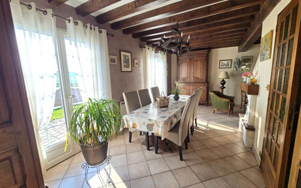 Maison à vendre    5 pièces •  Bernay