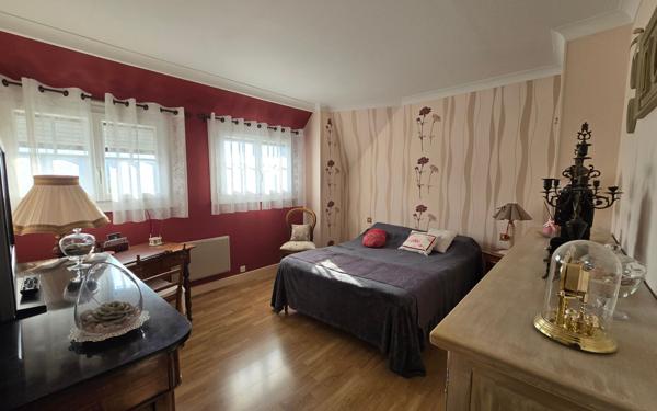 Maison à vendre    5 pièces •  Bernay