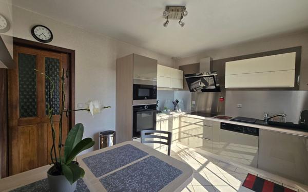 Maison à vendre    5 pièces •  Bernay