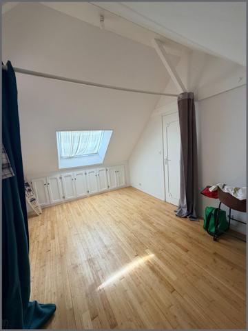 Appartement à DOL-DE-BRETAGNE, 35120 - 5 pièces 138m²