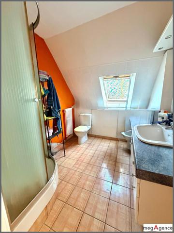 Appartement à DOL-DE-BRETAGNE, 35120 - 5 pièces 138m²