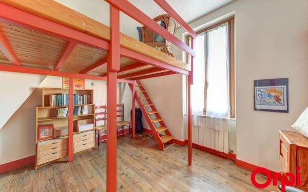 Maison à vendre    4 pièces • 104,73 m2 Villeurbanne