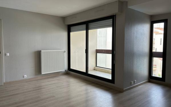 Appartement à louer    2 pièces •  La Rochelle