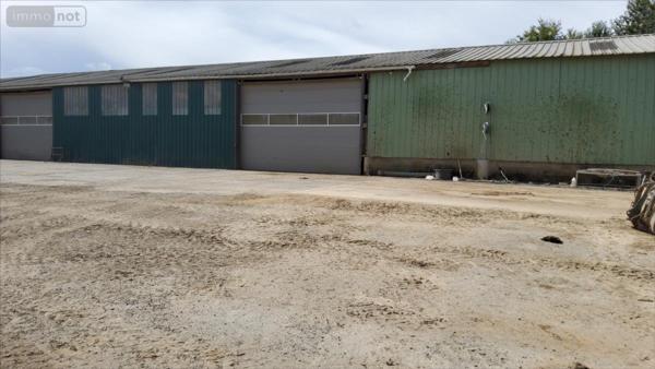 Garage - Parking à vendre à Saint-Hernin dans le Finistère (29270), ref : 29066-1061395