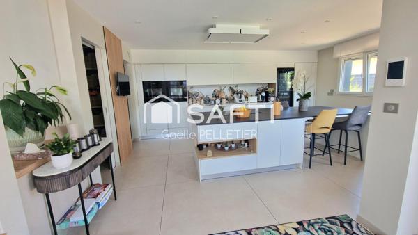 Propriété contemporaine d'exception avec piscine, pool-house, jacuzzi et appartement indépendant  - Saint-Vit.