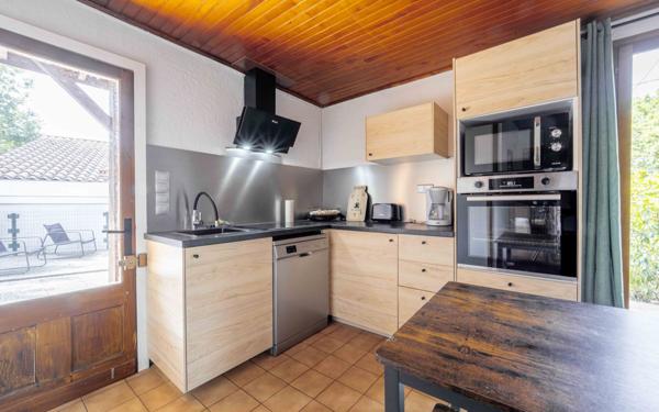 Maison à vendre    4 pièces •  Biscarrosse