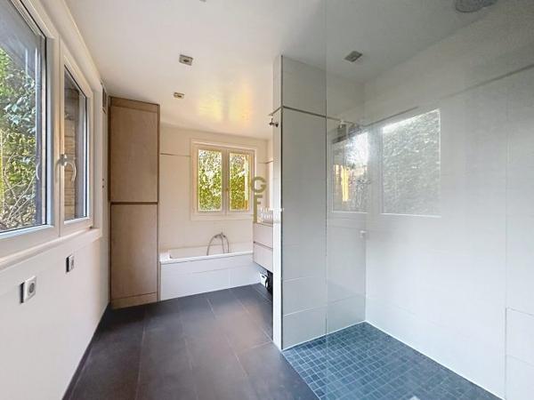 Maison mitoyenne 2 côtés Wasquehal 111 m²