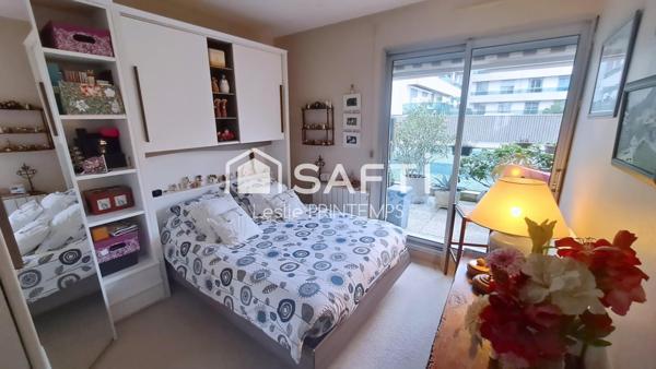 Appartement T4 avec terrasse, centre Niort
