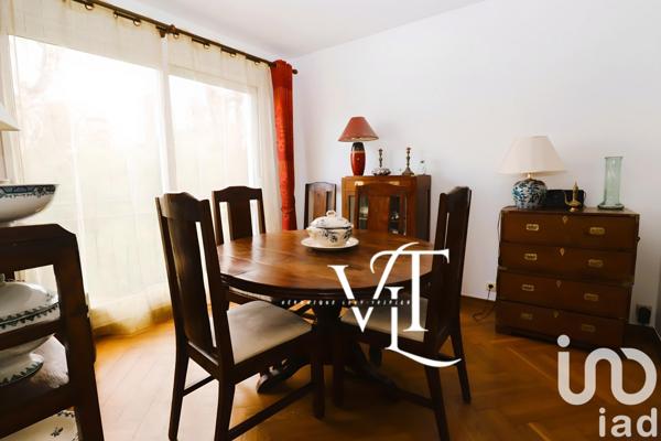 Maison traditionnelle 8 pièces de 145 m² à Clamart (92140)