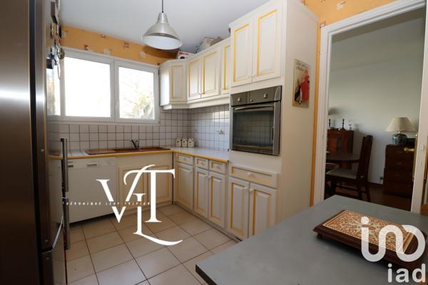 Maison traditionnelle 8 pièces de 145 m² à Clamart (92140)