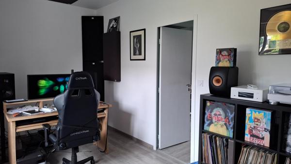 maison de ville entièrement rénovée  de 130M² avec 4 chambres