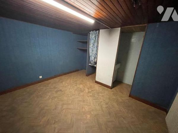 Maison à vendre à Nogent-le-Rotrou (28400) en Eure-et-Loir (28) - Plateau St-Jean

Pavillon m...
