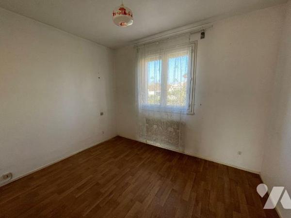 Maison à vendre à Nogent-le-Rotrou (28400) en Eure-et-Loir (28) - Plateau St-Jean

Pavillon m...