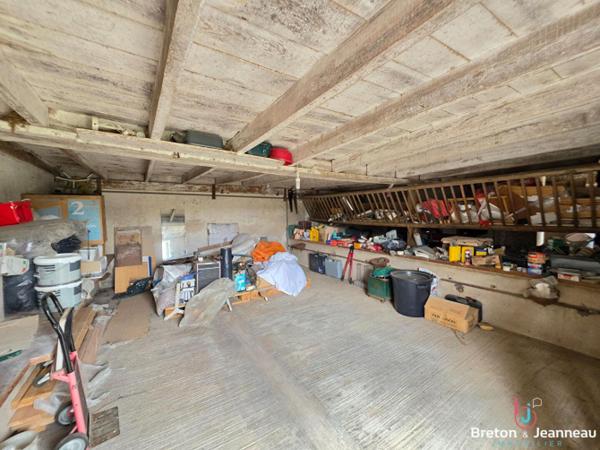 Corps de Ferme sur 4 ha à Javron-les-Chapelles