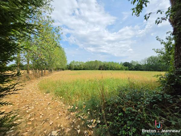 Corps de Ferme sur 4 ha à Javron-les-Chapelles