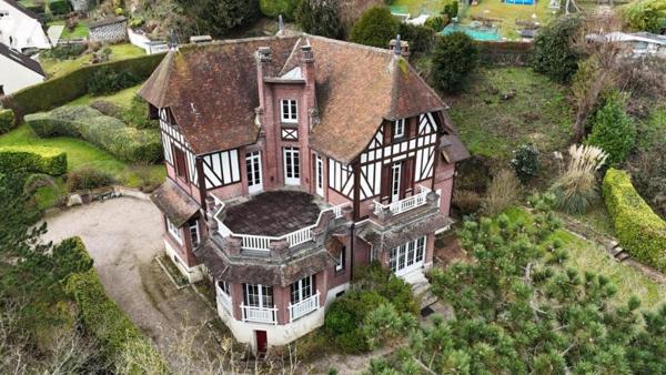 MAISON DE CARACTERE - ROUXMESNIL-BOUTEILLES