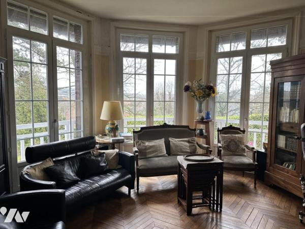 MAISON DE CARACTERE - ROUXMESNIL-BOUTEILLES