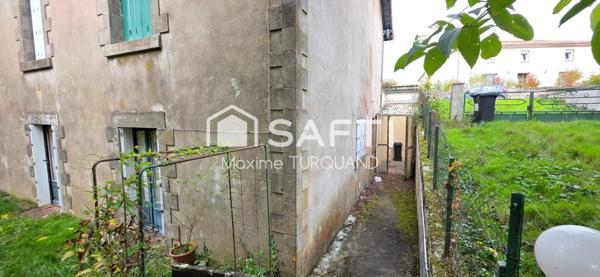 Immeuble à rénover comprenant 3 logements.