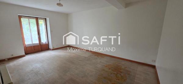 Immeuble à rénover comprenant 3 logements.