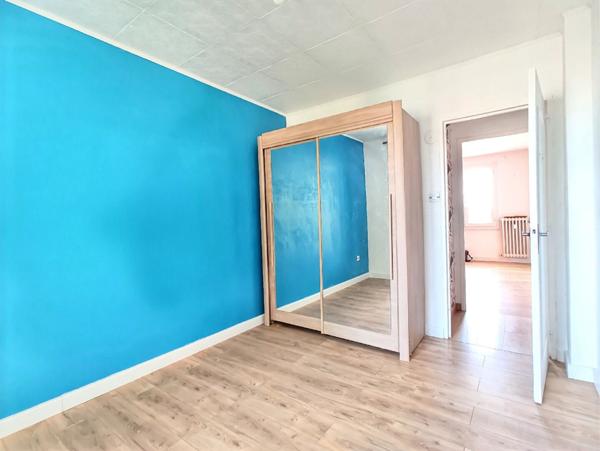 Appartement 3 pièces au 4e et dernier étage + garage à Avignon, vue dégagée et prestations rares