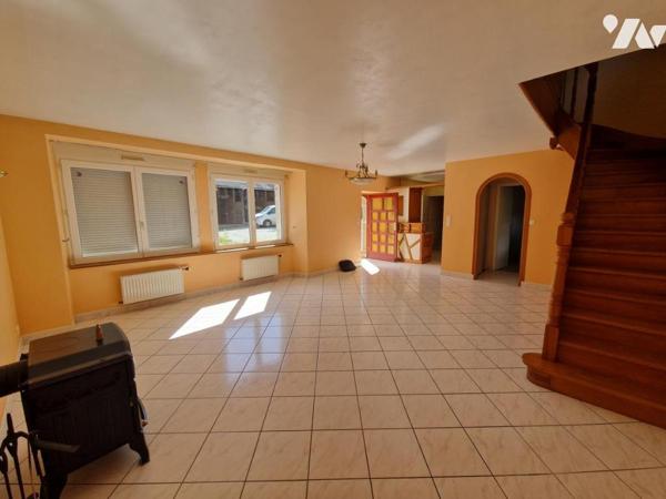 NEULLIAC (56) maison 4 pièces avec jardin et dépendances